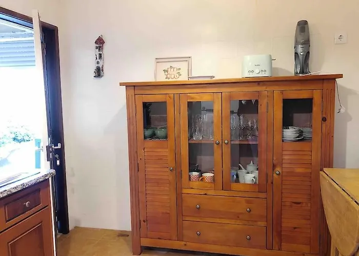 Casa Milheiro - Sunny Garden In Porto بيت للعطل