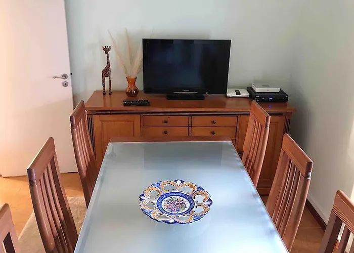 Casa Milheiro - Sunny Garden In Porto بيت للعطل *